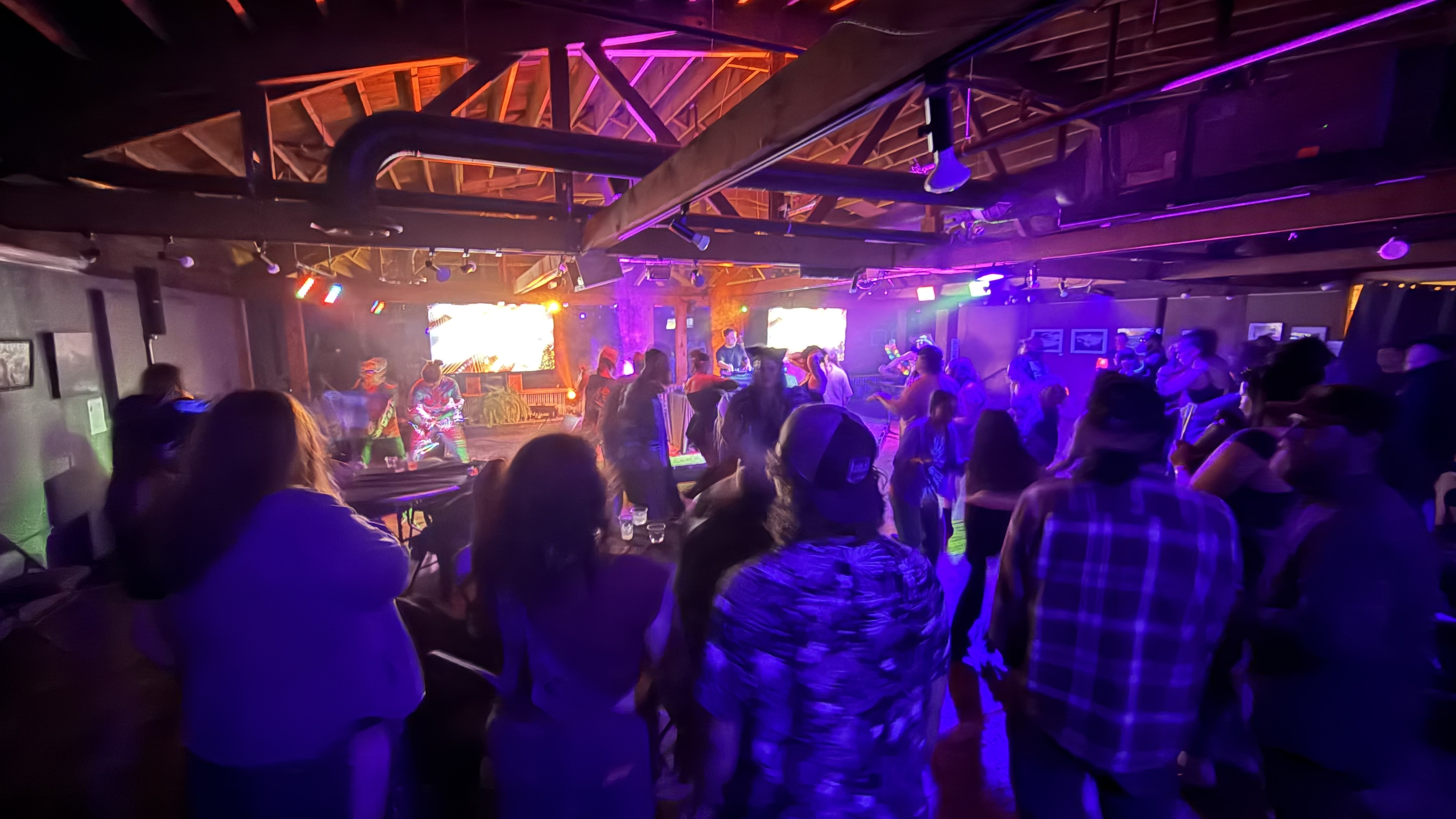 Community moment from Defunk with Rabbit Dub