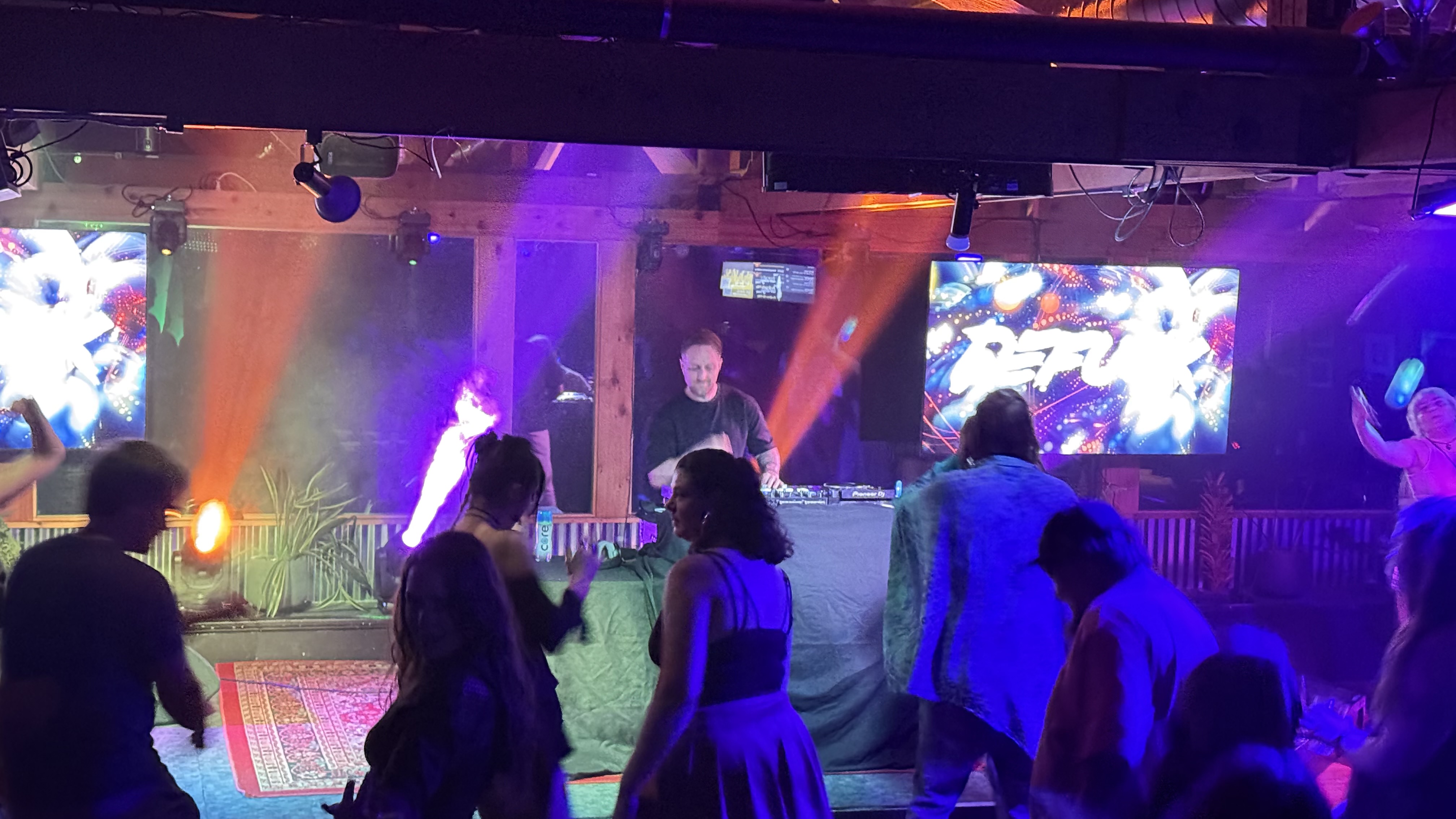Community moment from Defunk with Rabbit Dub
